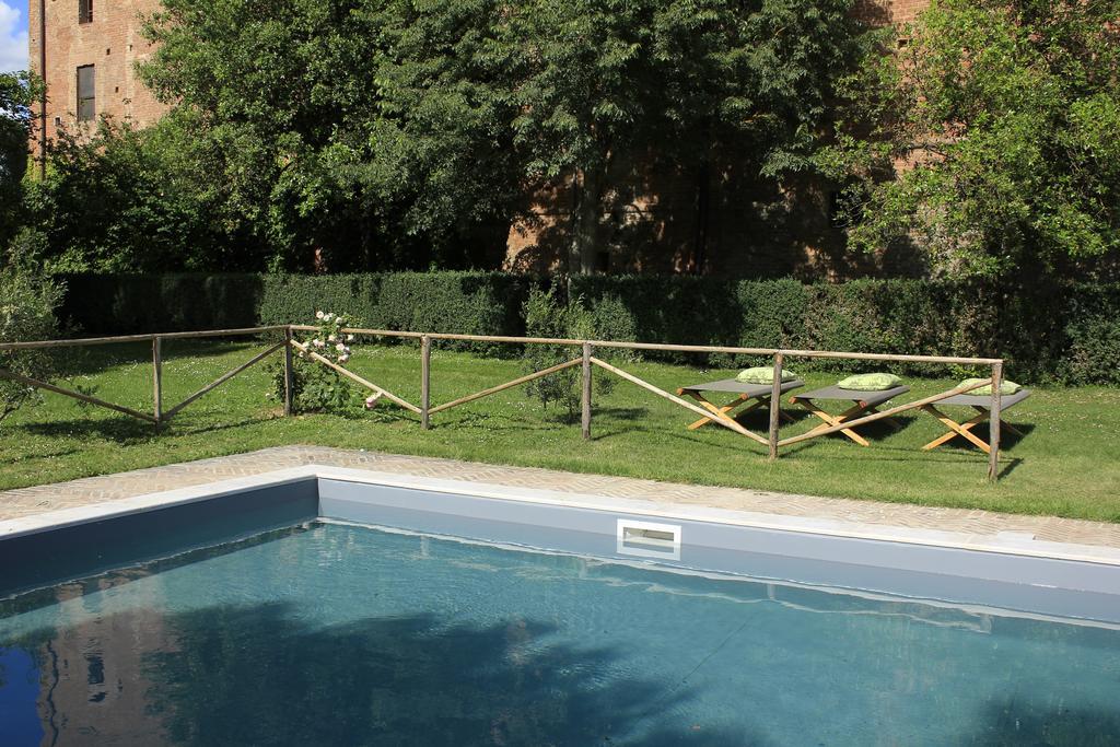 Castello Di San Fabiano Guest House Monteroni d'Arbia Ngoại thất bức ảnh